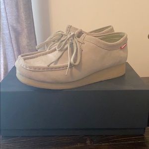 Tan Suede Padmora’s (like Wallabees)